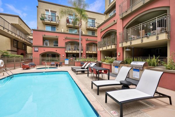 Gema San Diego pool and spa courtyard